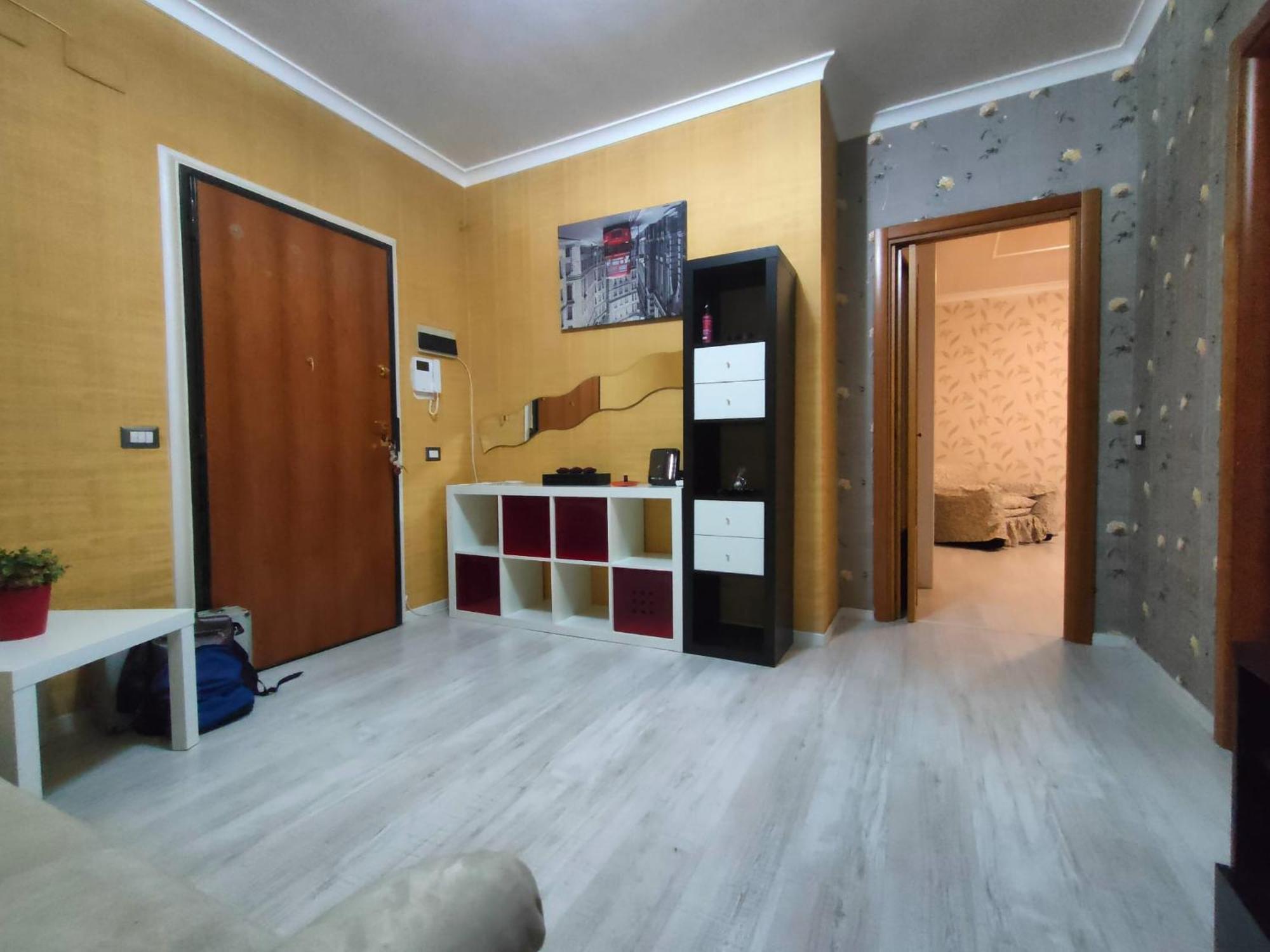 At 80 Apartament *